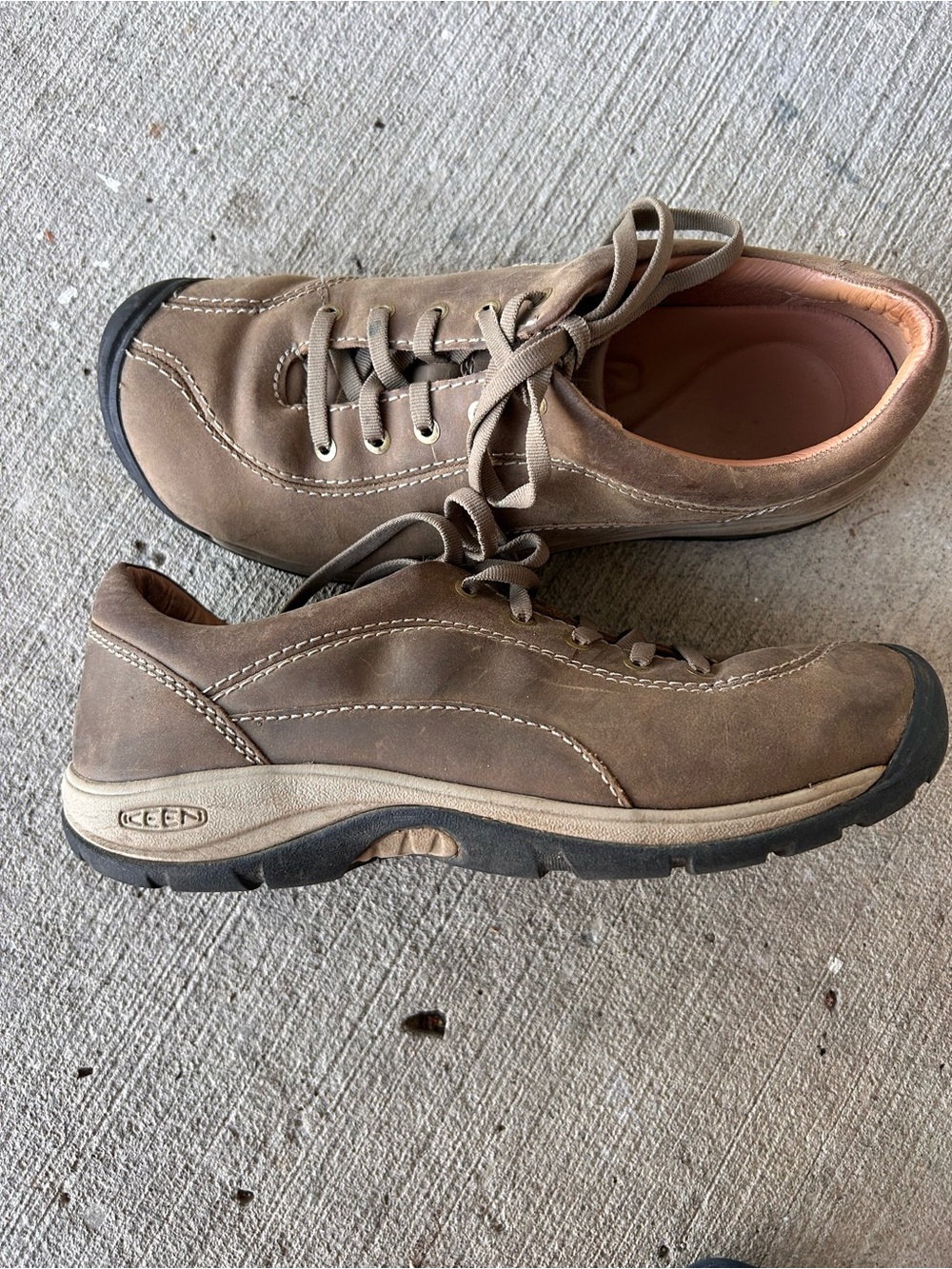 Keen Women's Presidio II Leather Lace-Up Sneakers size 8.5
